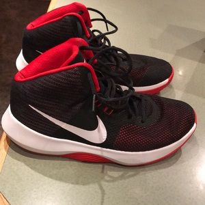 Air precision Nike basketball shoes